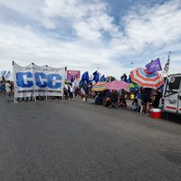 Organizaciones sociales volvieron a las calles pese a que comenzó el pago de los Potenciar Trabajo