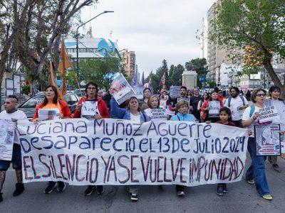 Un solo grito por dos ausencias: las búsquedas de Luciana Muñoz y Azul Semeñenko unificaron el reclamo en Neuquén