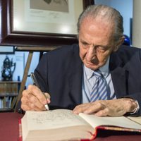 El poeta Eduardo "El Tigre" Lizalde murió a los 93 años