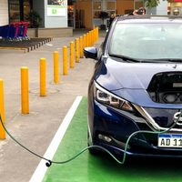 El Gobierno extendió el régimen para importar autos eléctricos con aranceles reducidos