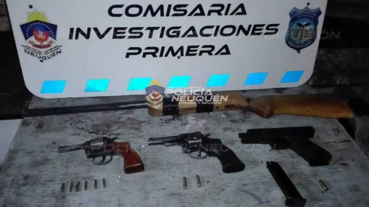 Allanamiento en el sector este de Neuquén Capital. Fuente: (Policía de Neuquén)