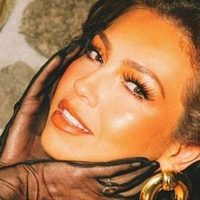 ¡No puede ser! Thalía ha ido demasiado lejos con este polémico vestido ¿¡Qué dirá Tommy Mottola!?