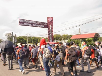 El INM intercepta y disuelve la caravana de migrantes en Oaxaca