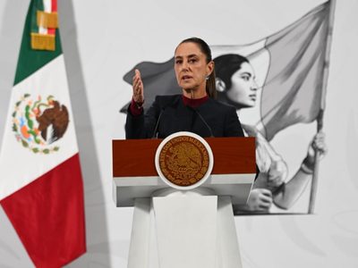 FGR investiga a empresarios de EU por huachicol fiscal: Sheinbaum