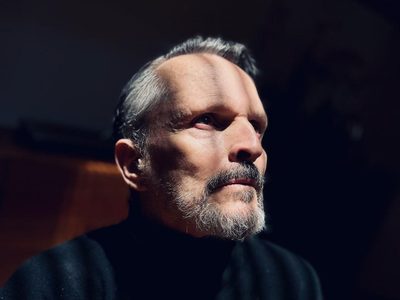 Comando asalta casa de Miguel Bosé en CDMX: "Se llevaron todo"
