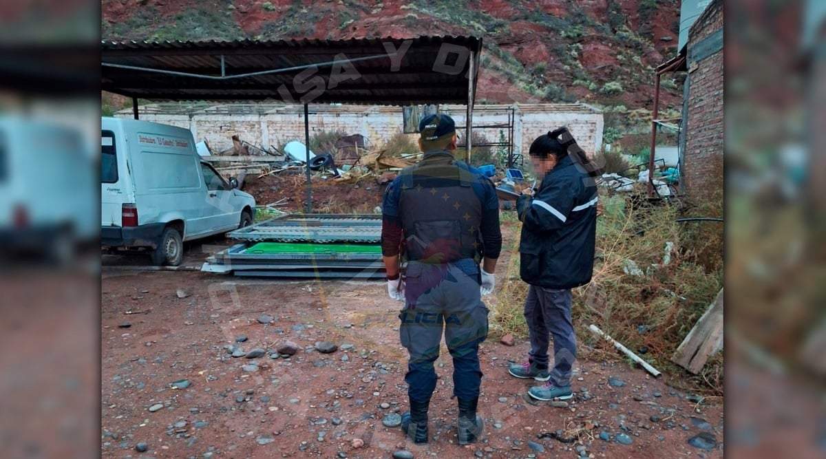 Allanamiento en un predio de ruta 17 en Añelo. Fuente (Policía de Neuquén)