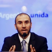 Guzmán se reune con bancos y bonistas en Nueva York