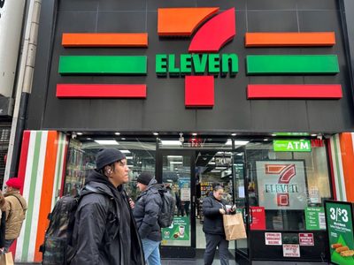 Operador japonés de la cadena de tiendas 7-Eleven rechaza la oferta de adquisición de Couche-Tard