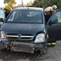 Una tarde marcada por una seguidilla de choques en las calles de Centenario