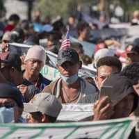 ONG urgen al gobierno a rechazar el restablecimiento del plan "Quédate en México"
