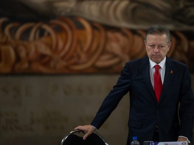 Senado recibe la renuncia de Arturo Zaldívar a la SCJN