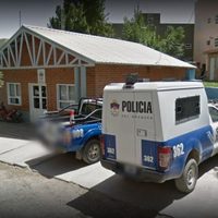 Insólito: se robaron un baño químico y hasta hubo una pelea con la Policía