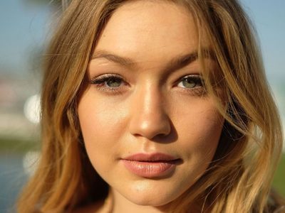 ¡Sigue en tendencia! Gigi Hadid estuvo en la portada de una importante revista con su hermana