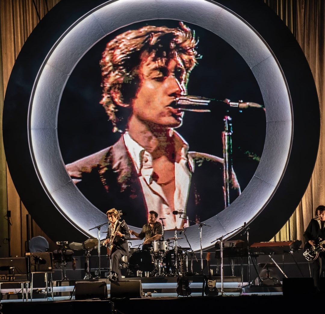 artic-monkeys-3