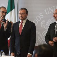 Separar a niños de sus padres migrantes, política cruel e inhumana: Videgaray; pide a Trump reconsiderar