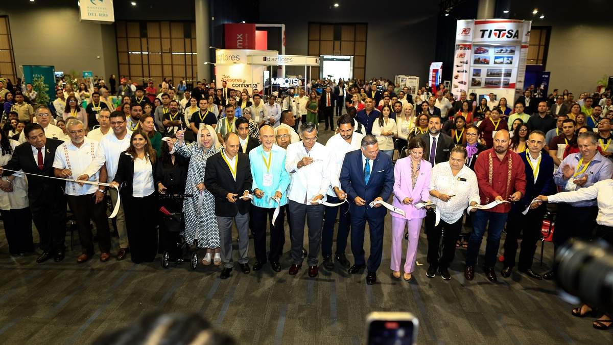 Dialoga Gobernador con empresarios de la industria maquiladora y manufacturera; atiende sus demandas