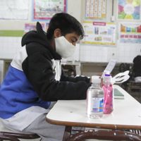 La Ciudad insiste: "No es vuelta a clases es abrir espacios digitales"
