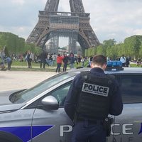 Turista mexicana presenta demanda en París por violación múltiple
