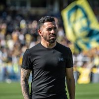 Rival de Boca en un duelo clave: el equipo argentino que quiere a Carlos Tevez como entrenador