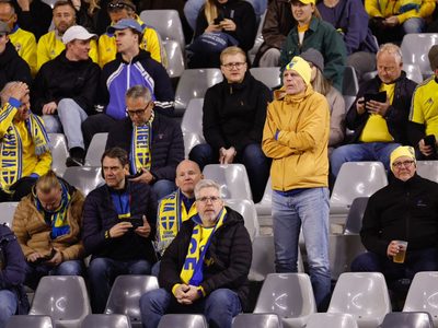 Suspenden duelo de Bélgica y Suecia tras tiroteo en Bruselas que dejó dos muertos