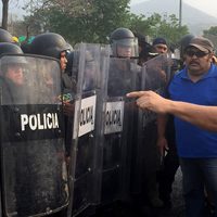 Amaga CNTE en Chiapas con retener a policías si maestros no son liberados