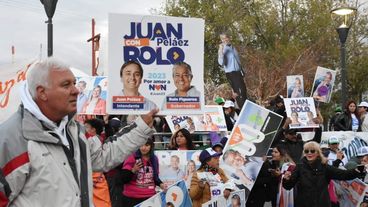 Rolando Figueroa y Juan Peláez pusieron fin a la campaña. Fuente: (Prensa Neuquinizate).