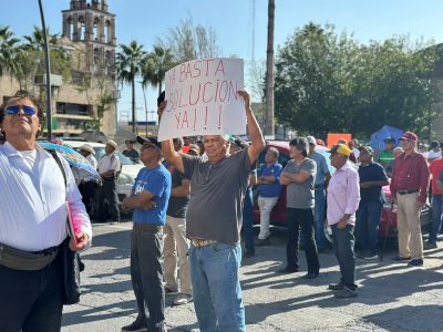 Obreros de AHMSA salen de nuevo a marchar; insostenible su situación económica