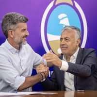 Ulpiano Suarez le mete presión a Cornejo para el 2027