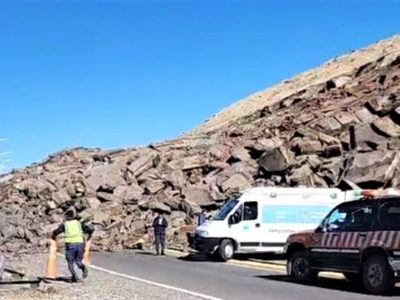 Derrumbe en el cerro de la Virgen: operaron con éxito a la niña que salvó a su familia