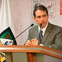 Que denuncien los reporteros encañonados por presuntos pistoleros del tío de Pavlovich: Fiscal