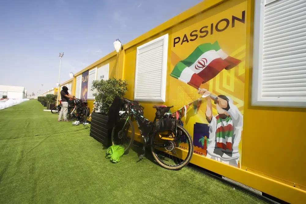 Cabañas en la villa para fans en el Mundial de futbol en Doha, Qatar, 10 de noviembre de 2022