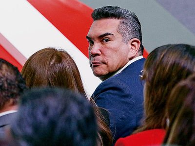 En manos del PRI, la batalla por el control del INE