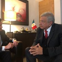 Peña Nieto revela que se exilió para “dar espacio de respeto” a AMLO