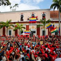 Dos reporteros chilenos y dos franceses fueron detenidos por la policía venezolana