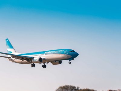 Aerolíneas Argentinas confirmó más de 65 vuelos semanales a Neuquén y Chapelco para este invierno