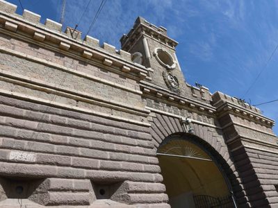 Un penitenciario intentó ingresar a la cárcel con un kilo de marihuana