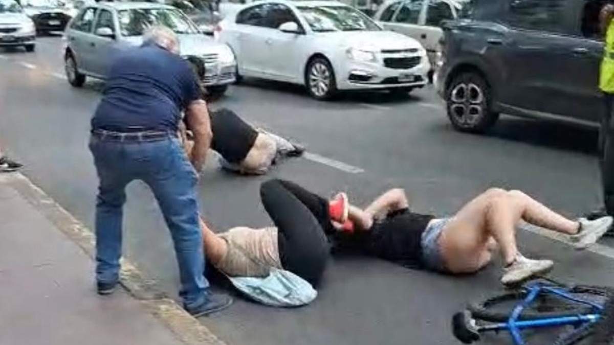 Feroz pelea en Ciudad.
