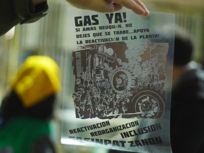 Estudiantes de Bellas Artes y obreros de Zanon realizaron una jornada solidaria para apoyar la lucha ceramista