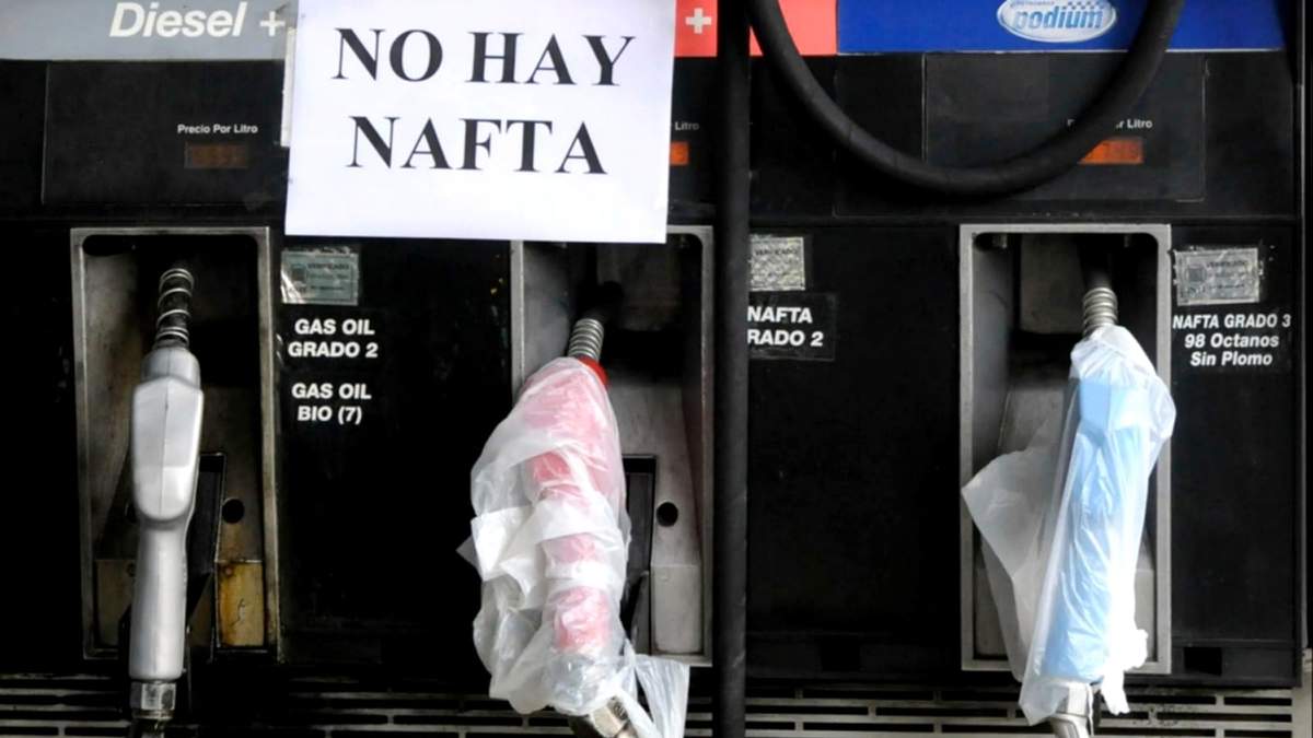 Por paro de camioneros peligra el abastecimiento de combustibles. Fuente: (Twitter)