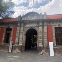 Biblioteca de México: Goteras este año, 80 aniversario para el otro