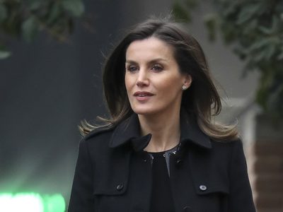 Cuando la Reina Letizia calla, habla su ropa: sorprendente cambio de imagen