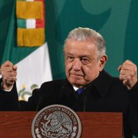 AMLO ofrece a Ricardo Ravelo protección tras reportaje sobre Enrique Alfaro