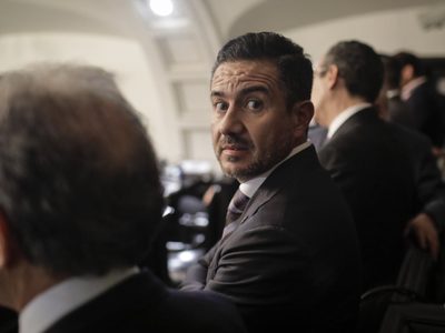 Yunes Márquez ya opera, acuerda y sesiona con Morena, acusa Guadalupe Murguía