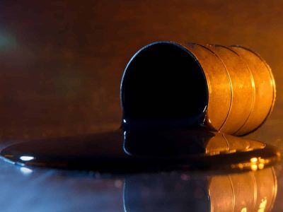 Suben los precios del petróleo en las bolsas de Londres y Nueva York
