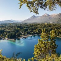 Funcionarios municipales plantean la expropiación como solución al déficit habitacional en Villa La Angostura
