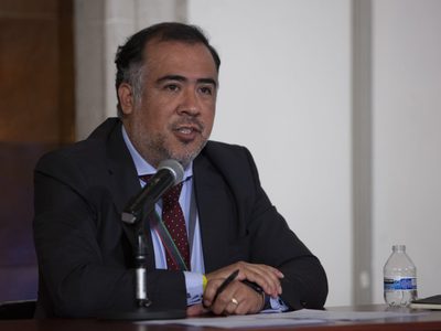 El fiscal para el caso Ayotzinapa, Omar Gómez presentó su renuncia