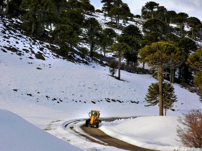 Varias rutas y pasos fronterizos se encuentran inhabilitados por la nieve