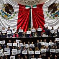 Oposición reclama a Urzúa por presupuesto; se construyó cuidando el entorno económico, responde