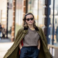 Dale un respiro a las parkas: mirá cuál es la prenda que promete salvar tus looks esta temporada