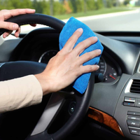 Con solo 4 ingredientes, prepará esta mezcla "mágica" para dejar reluciente el interior de tu auto
